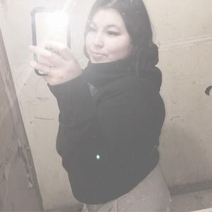 Meet your Posher, Nikkia